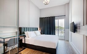 Wesley Hotel